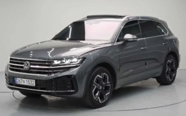 투아렉 3세대 3.0 TDI 프레스티지